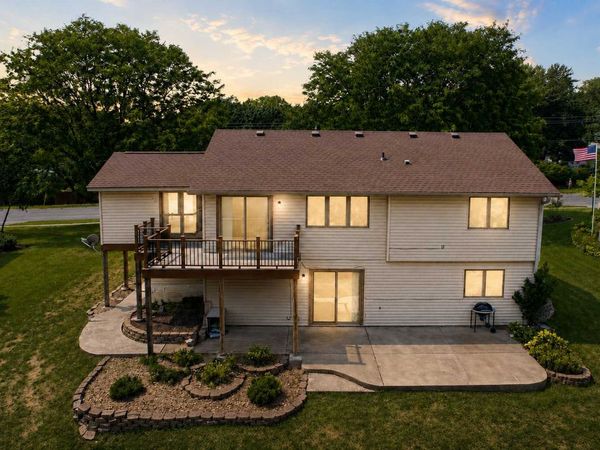 15117 Chicago Avenue, Burnsville, MN 55306
