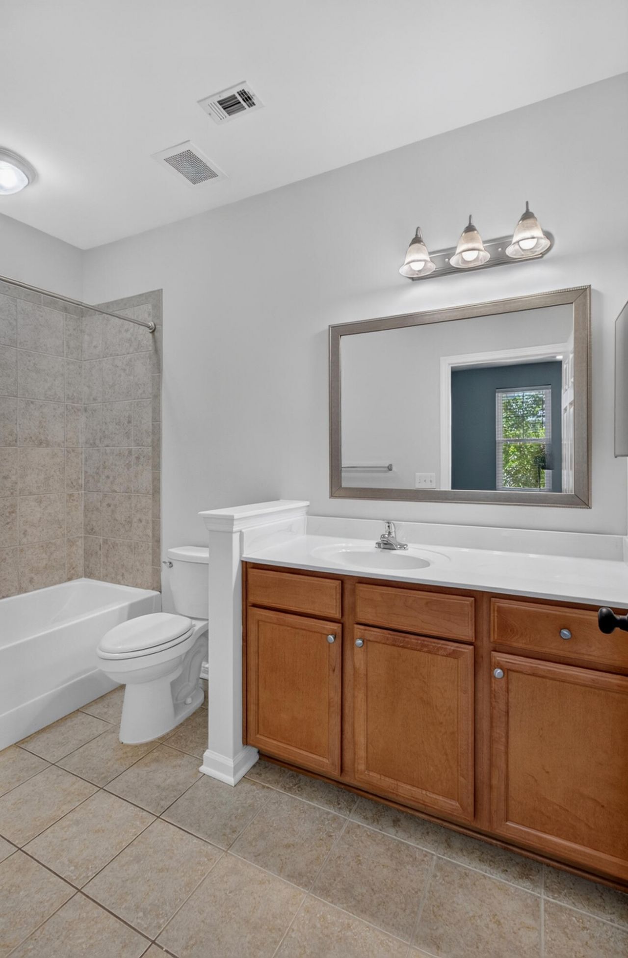 1225 Blakeway Street Photo 18