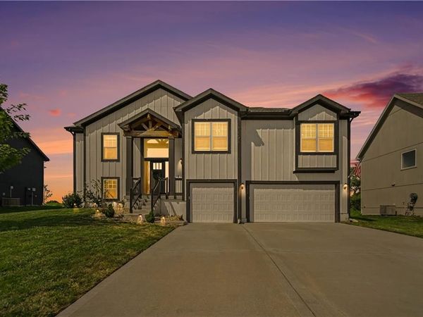 6004 NE 120th Street, Kansas City, MO 64156