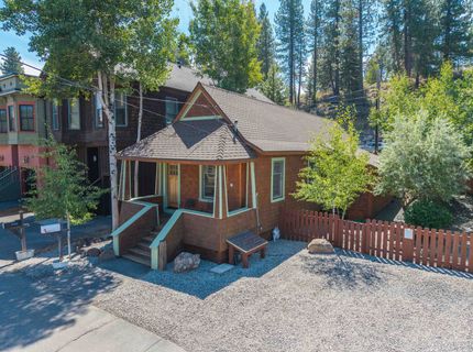 10037 Southeast River Street, Truckee, CA 96161 Photo