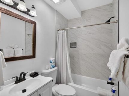 10037 Southeast River Street, Truckee, CA 96161 Photo