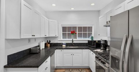 10037 Southeast River Street, Truckee, CA 96161 Photo