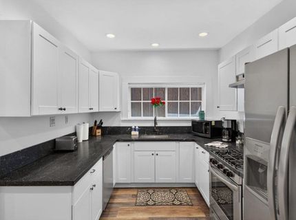 10037 Southeast River Street, Truckee, CA 96161 Photo