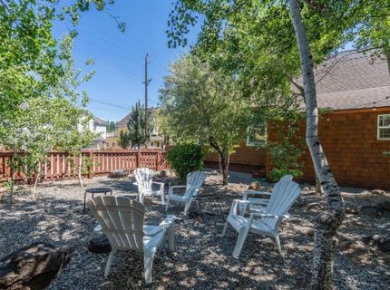 10037 Southeast River Street, Truckee, CA 96161 Photo