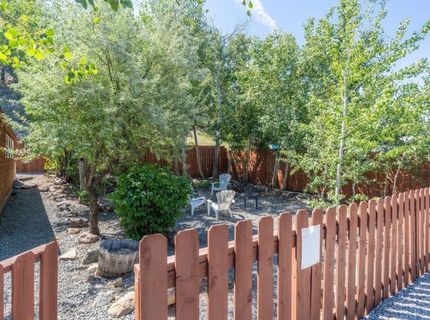 10037 Southeast River Street, Truckee, CA 96161 Photo