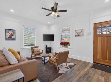 10037 Southeast River Street, Truckee, CA 96161 Photo
