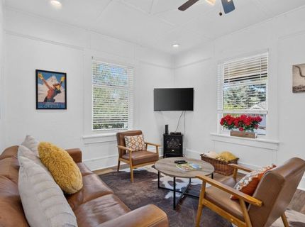 10037 Southeast River Street, Truckee, CA 96161 Photo