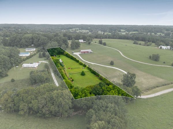 5812 Buckner Loop Rd , Cumberland Furnace, TN 37051