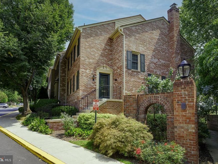 7518 Westlake Terrace , Unit 32, Bethesda, MD 20817 Main Photo