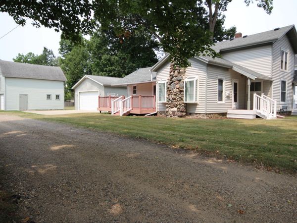 208 S Michigan Avenue, Vicksburg, MI 49097