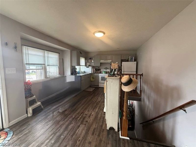 440 Center Street, Newcomerstown, OH 43832 Photo 5