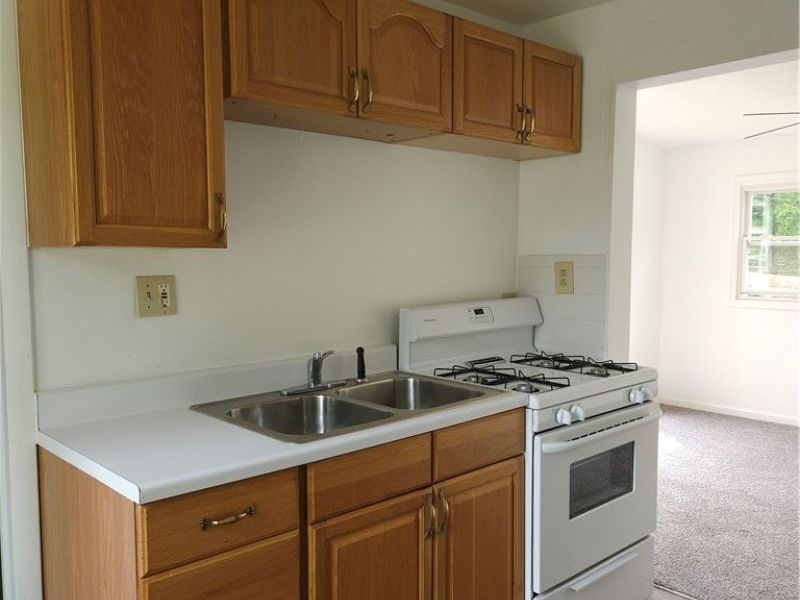 4660 Darrow Road, Stow, OH 44224 Photo 9