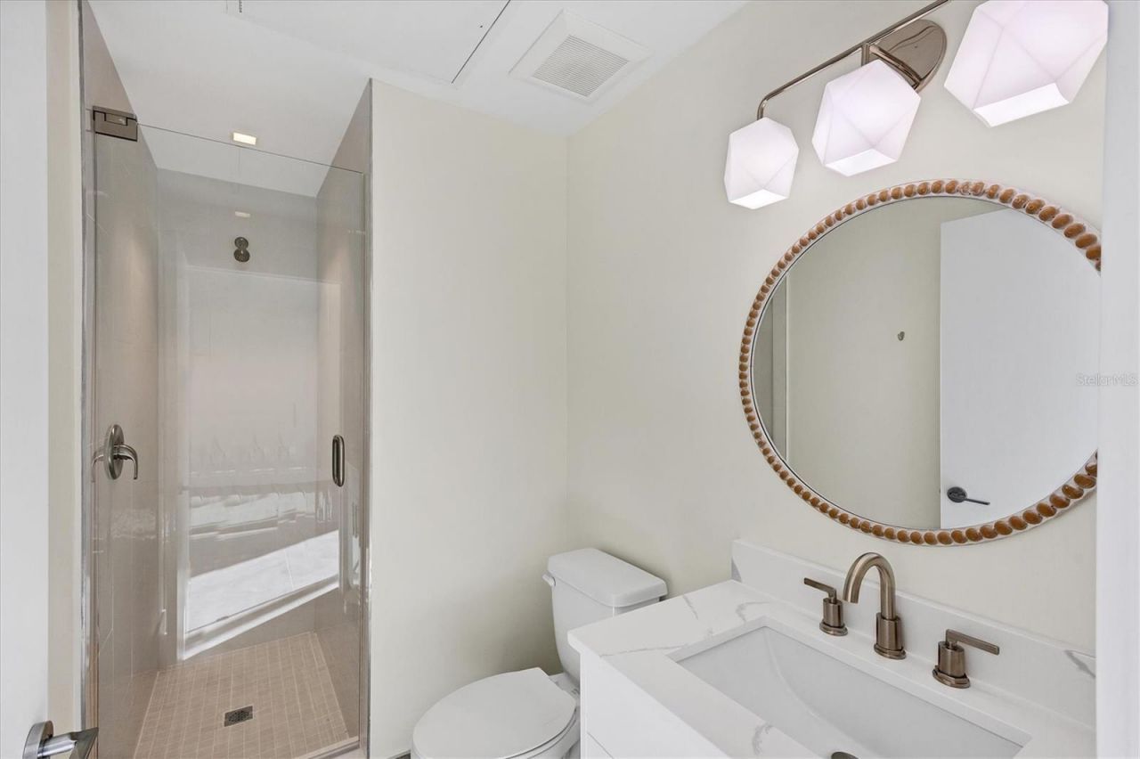 1558 4th Street , Unit 216, Sarasota, FL 34236 Photo