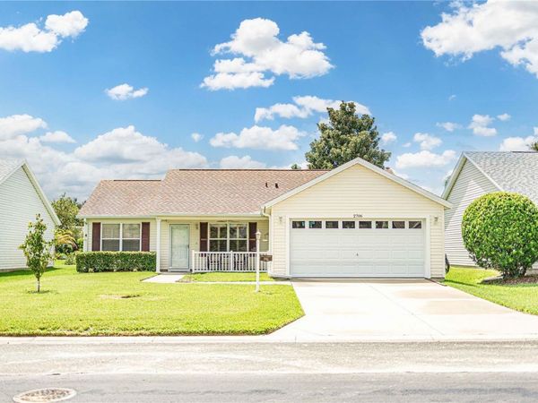 2706 MORVEN PARK WAY, THE VILLAGES, FL 32162