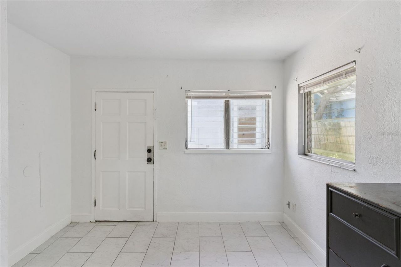 1743 Yale Street S, Saint Petersburg, FL 33712 Photo