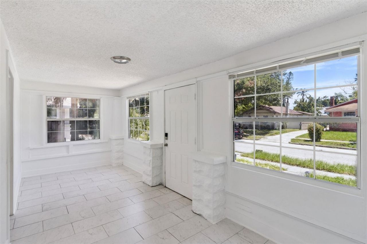 1743 Yale Street S, Saint Petersburg, FL 33712 Photo