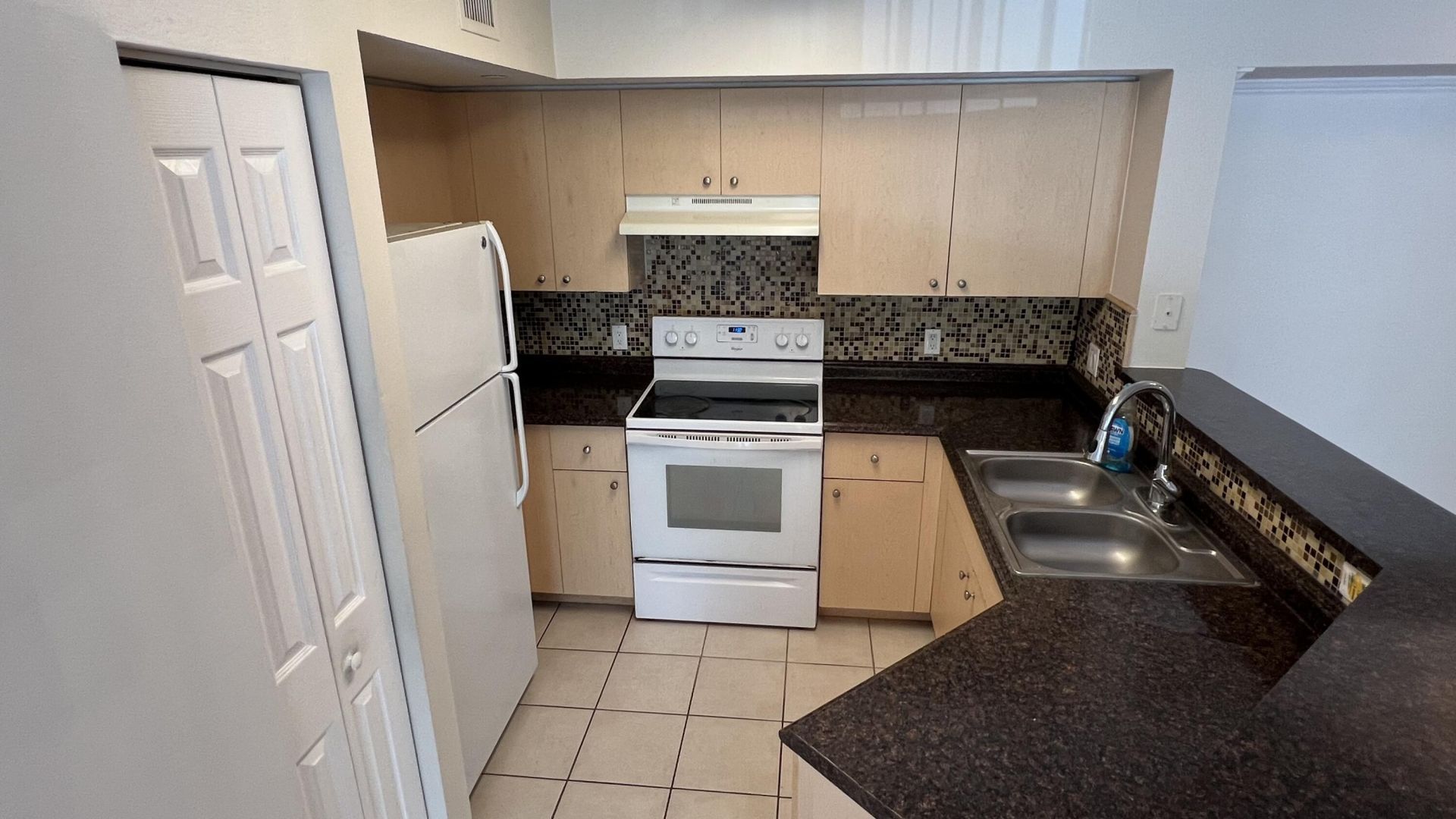 4021 San Marino Boulevard, Unit 205, West Palm Beach, FL 33409 Photo