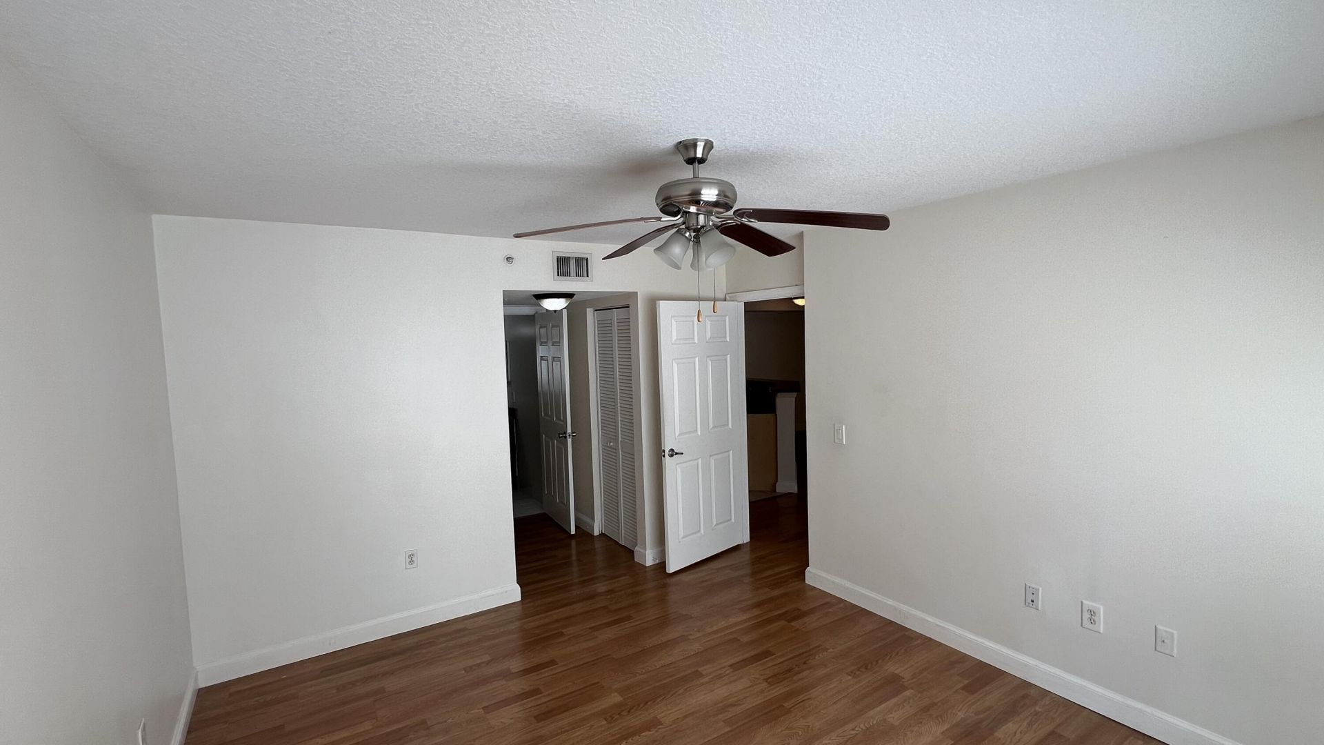 4021 San Marino Boulevard, Unit 205, West Palm Beach, FL 33409 Photo