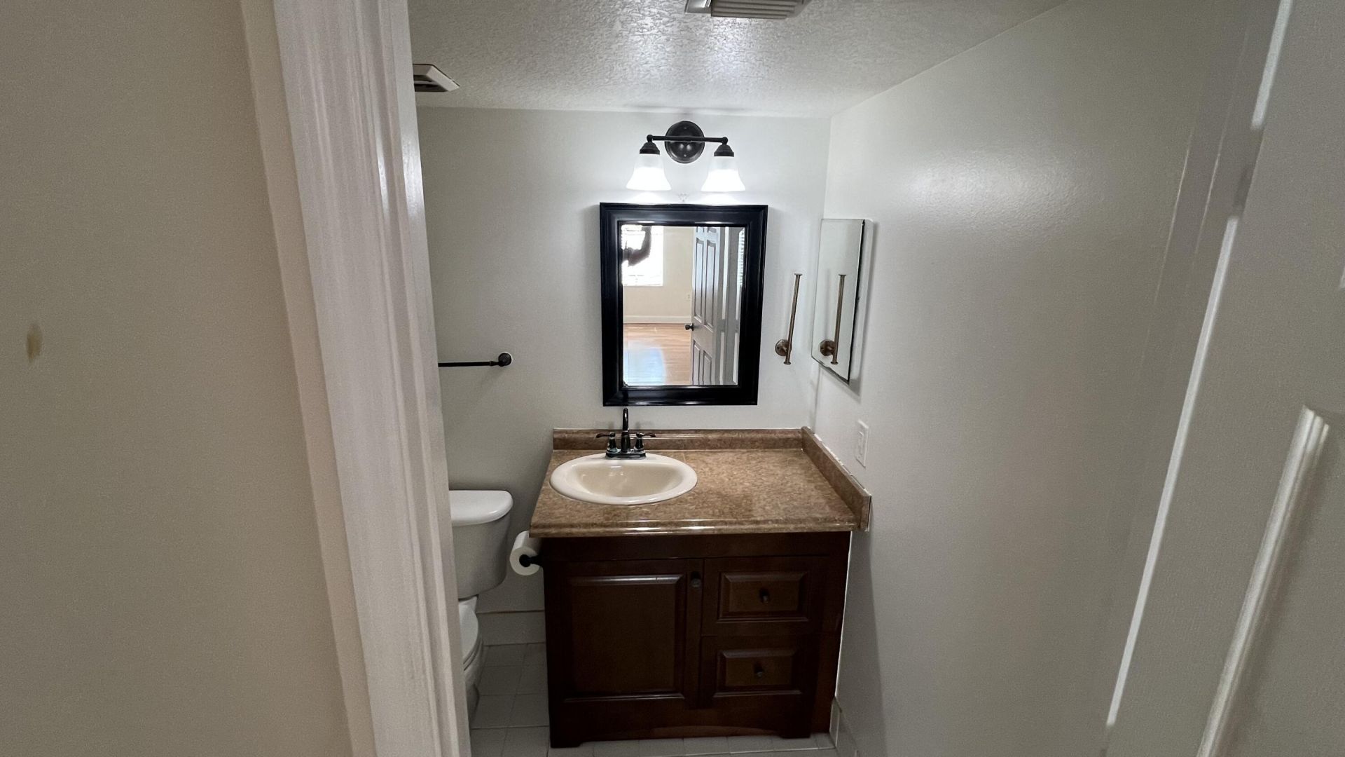 4021 San Marino Boulevard, Unit 205, West Palm Beach, FL 33409 Photo