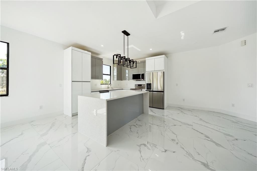 4309 NW 38th Avenue, Cape Coral, FL 33993 Photo