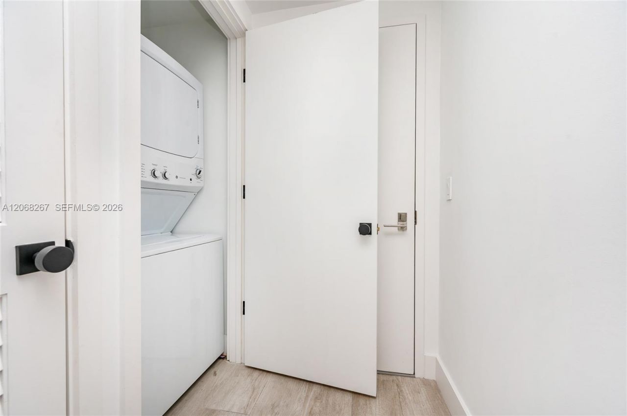 121 NE 34th St , Unit 3008, Miami, FL 33137 Photo