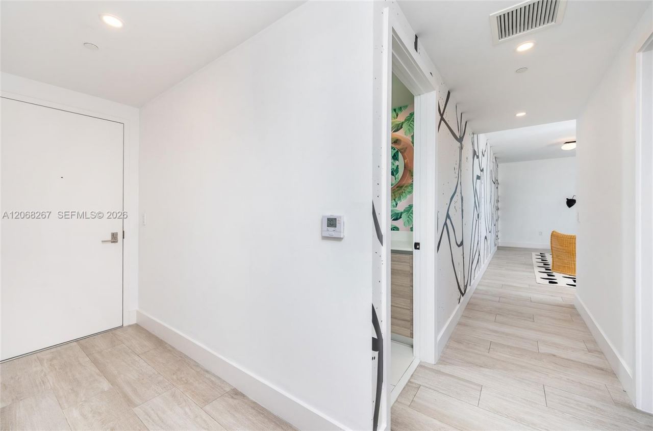 121 NE 34th St , Unit 3008, Miami, FL 33137 Photo