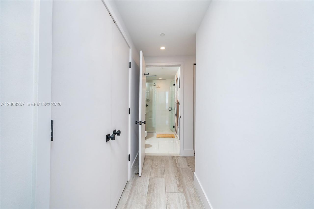 121 NE 34th St , Unit 3008, Miami, FL 33137 Photo