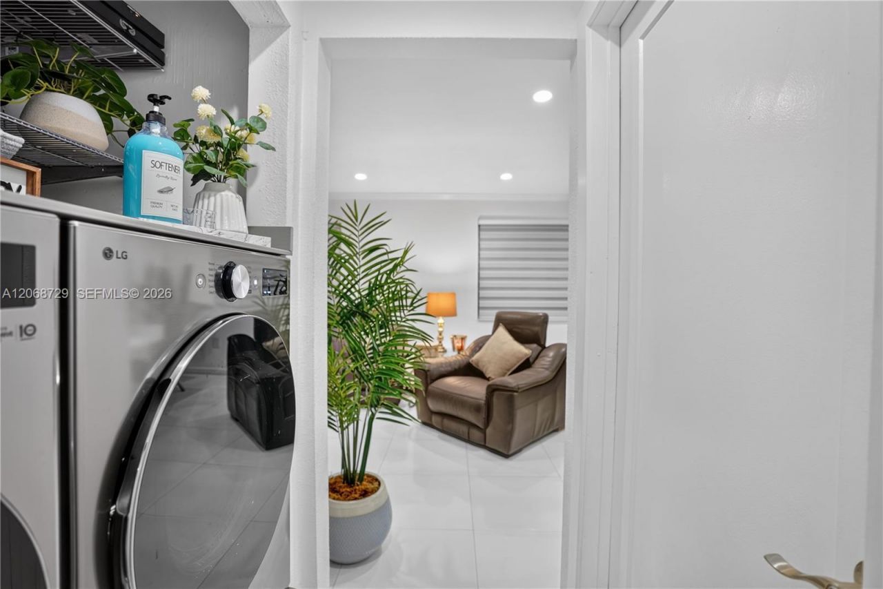 2050 SW 122nd Ave , Unit 21, Miami, FL 33175 Photo