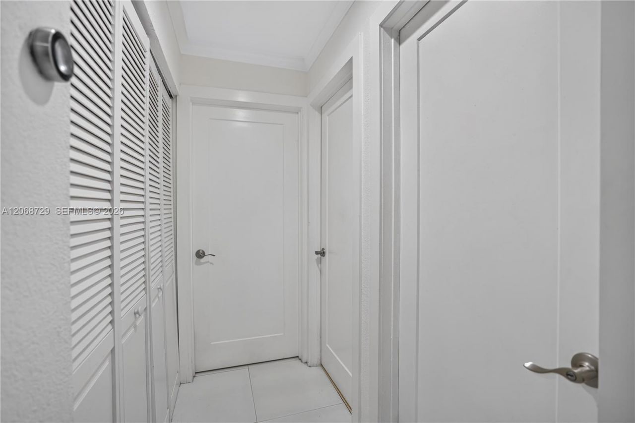 2050 SW 122nd Ave , Unit 21, Miami, FL 33175 Photo