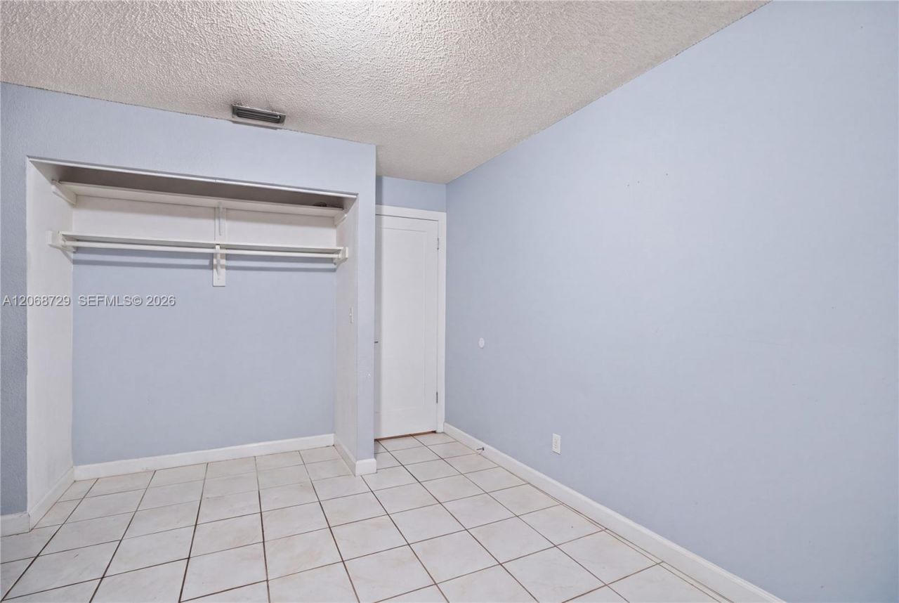 2050 SW 122nd Ave , Unit 21, Miami, FL 33175 Photo