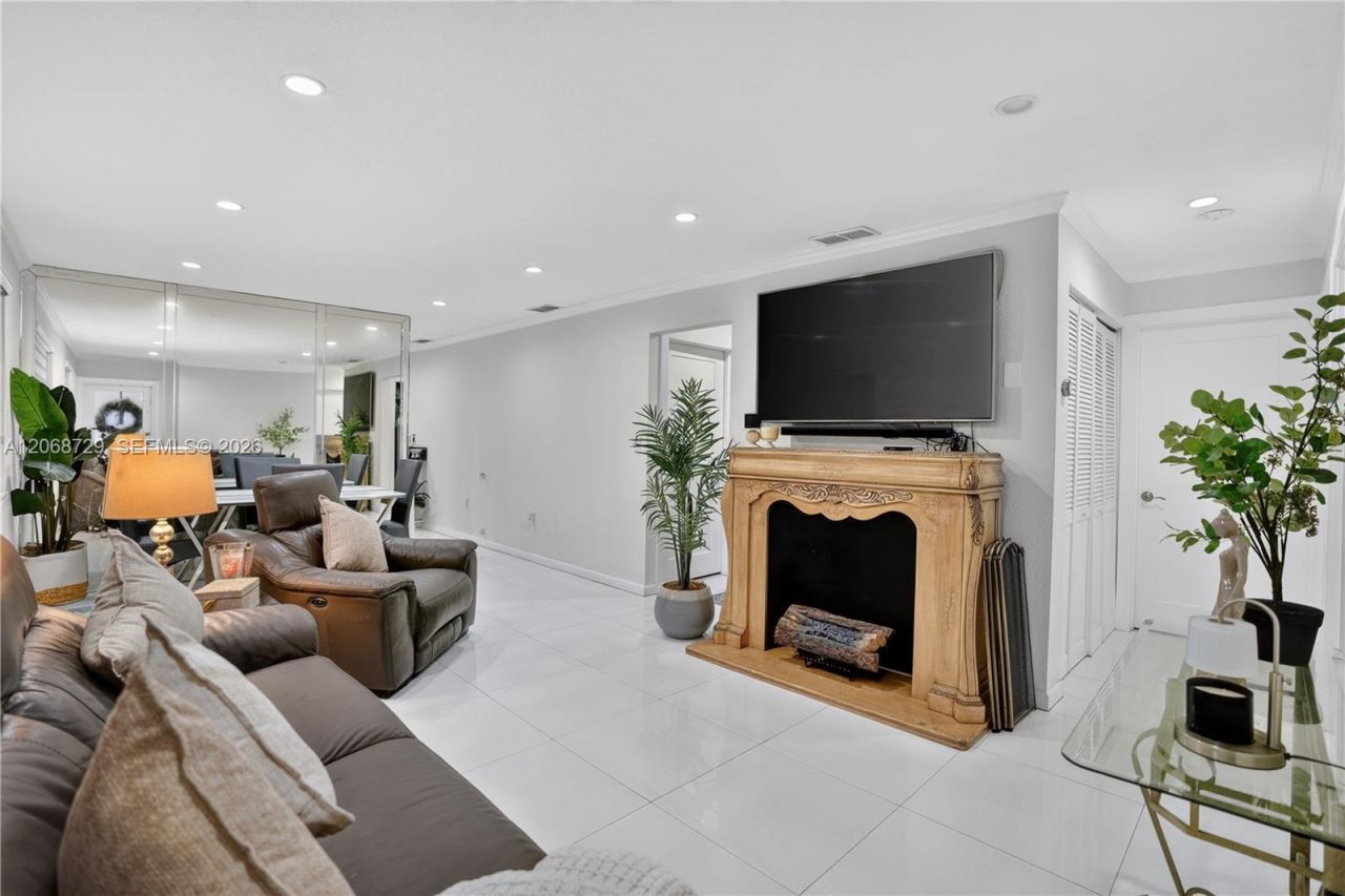 2050 SW 122nd Ave , Unit 21, Miami, FL 33175 Photo