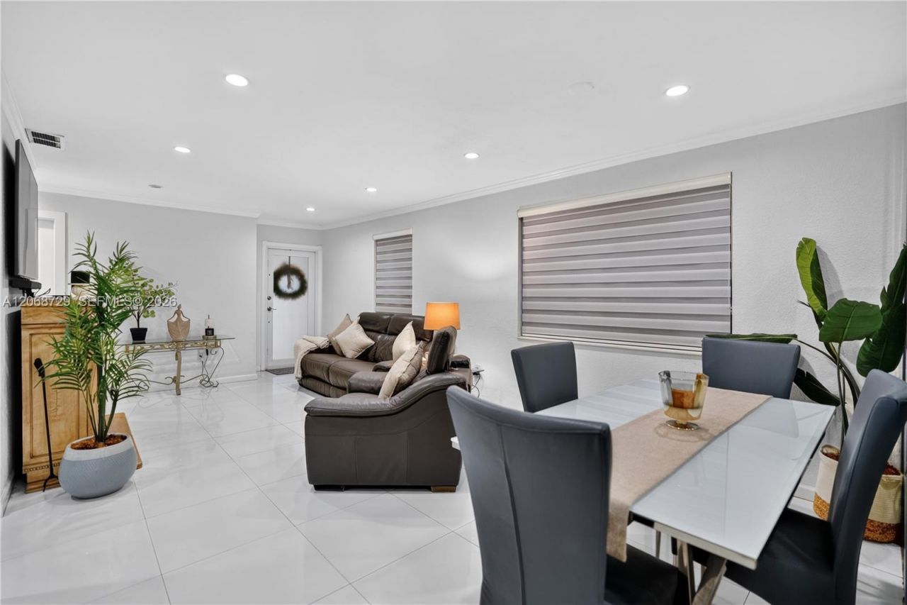 2050 SW 122nd Ave , Unit 21, Miami, FL 33175 Photo