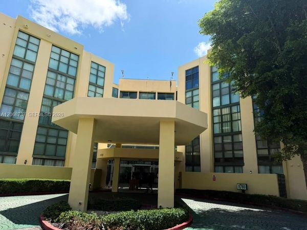 11780 SW 18th St , Unit 215-2, Miami, FL 33175