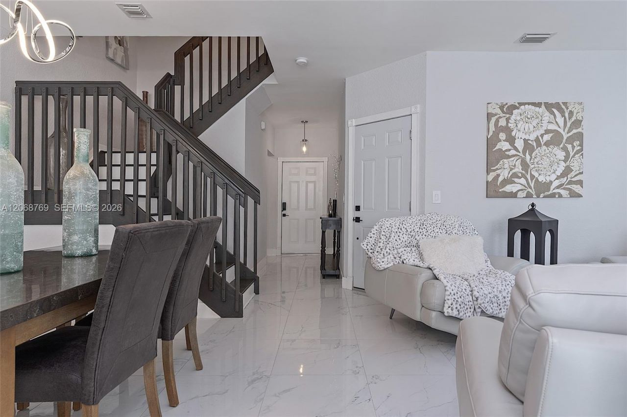 3850 NW 90th Way, Sunrise, FL 33351 Photo