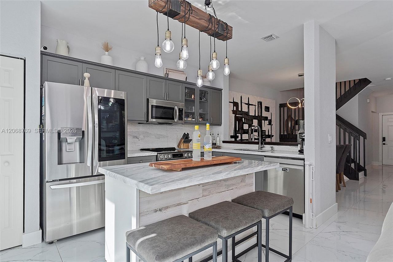 3850 NW 90th Way, Sunrise, FL 33351 Photo