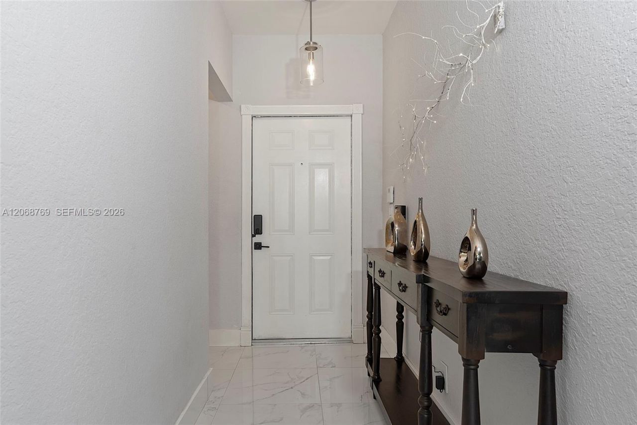 3850 NW 90th Way, Sunrise, FL 33351 Photo