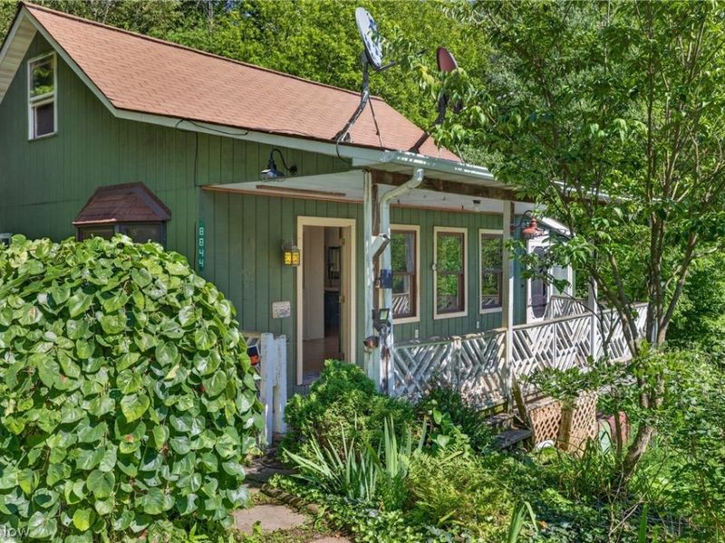 8844 Union Ridge Road , Rogers, OH 44455 Photo 3