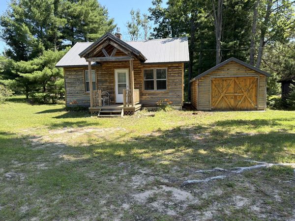 7819 Meridian Line Road, Johannesburg, MI 49751