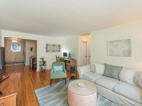 37 Espy Rd, Caldwell, NJ 07006