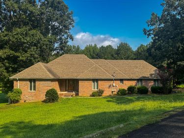 79 Hughes Road, Benton, KY 42025