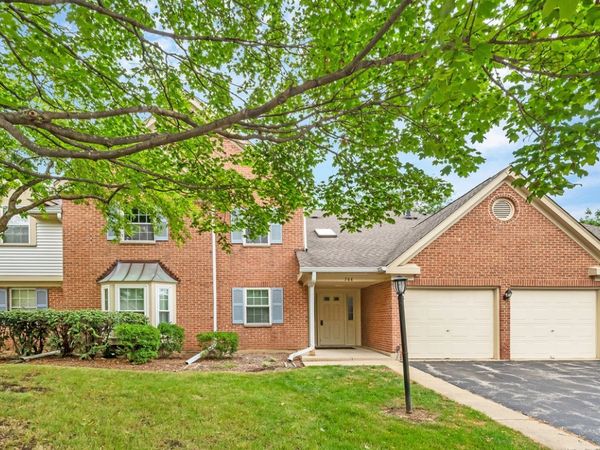 166 Stirling Lane , Unit V2, Schaumburg, IL 60194