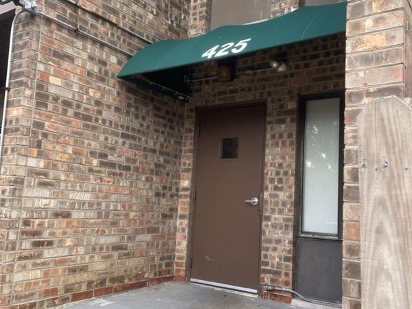 425 WALNUT CREEK Lane, Unit 1403, Lisle, IL 60532