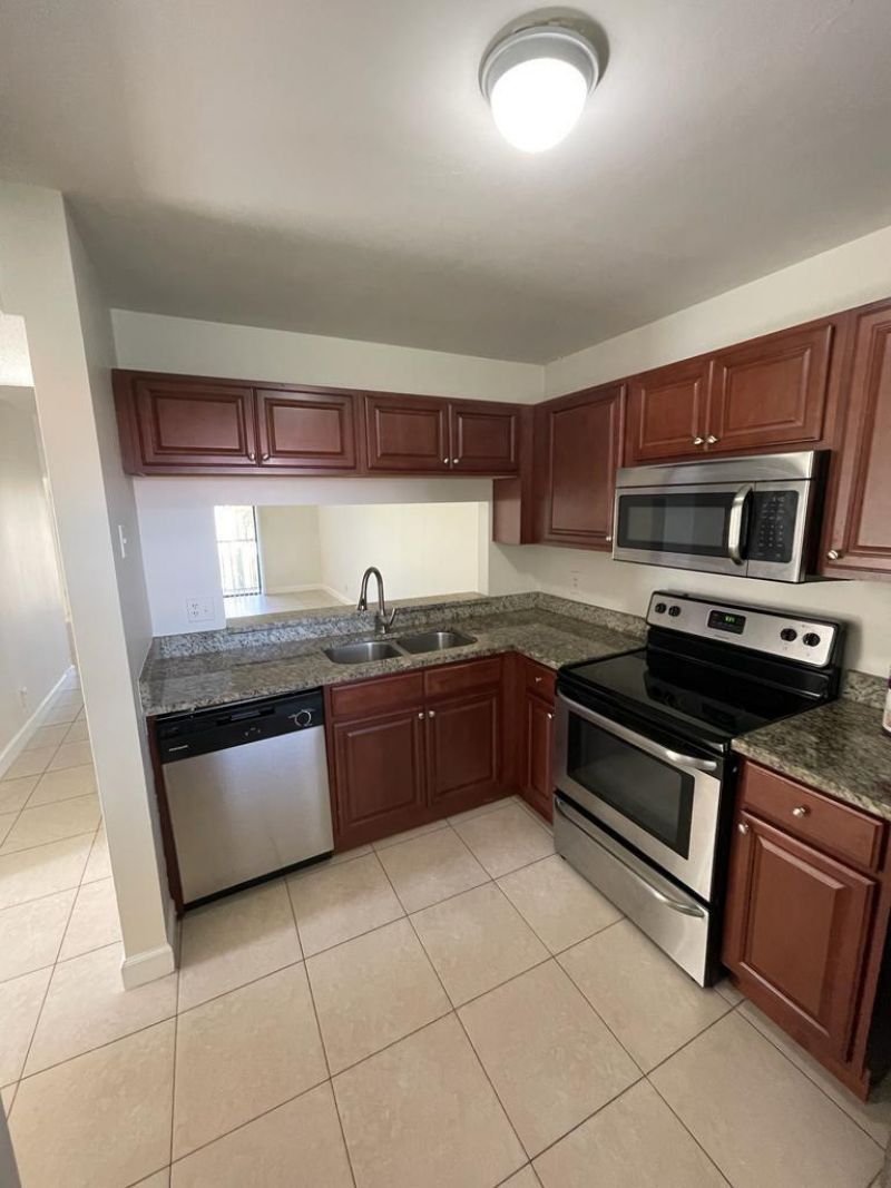 6844 Palmetto Circle S, Unit 201, Boca Raton, FL 33433 Photo