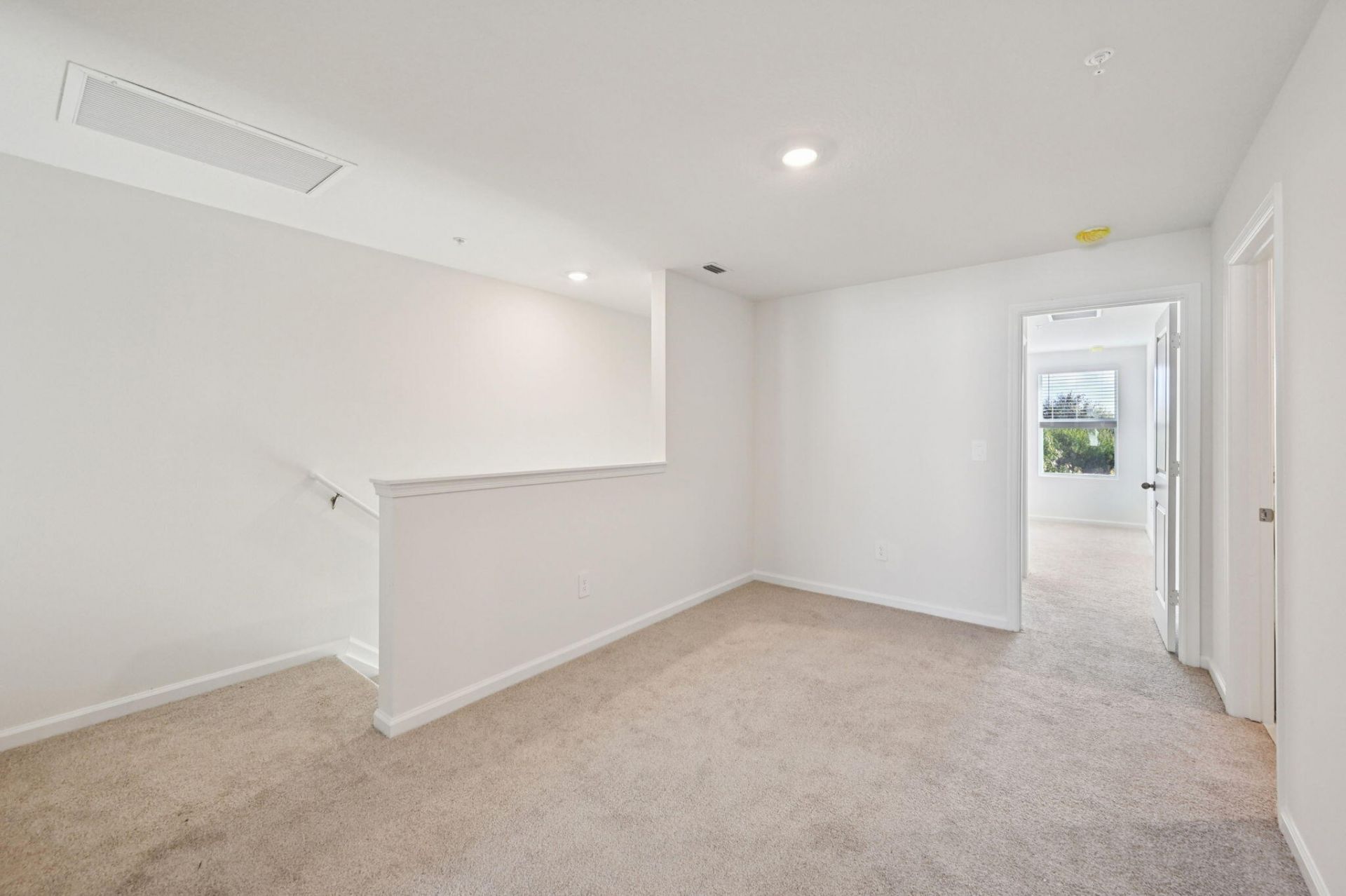 654 Salisbury Circle, Fort Pierce, FL 34982 Photo