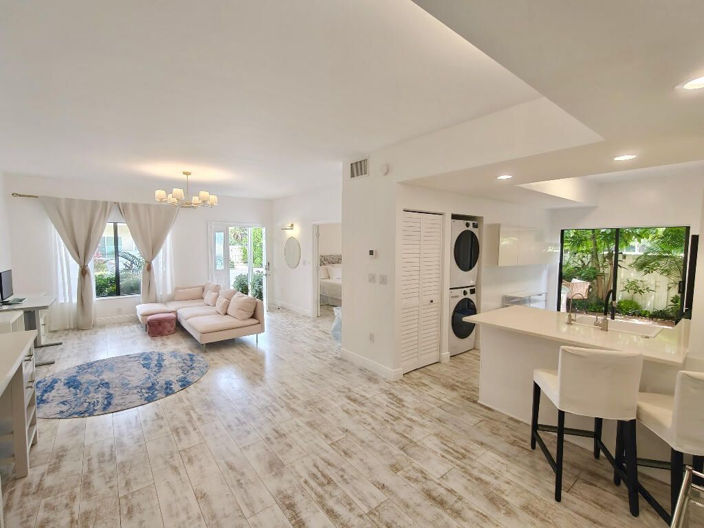 210 Bella Vista Court N, Unit 10, Jupiter, FL 33477 Photo
