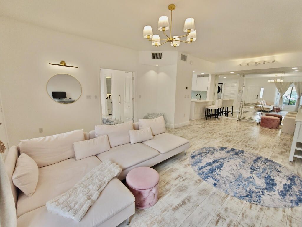 210 Bella Vista Court N, Unit 10, Jupiter, FL 33477 Photo