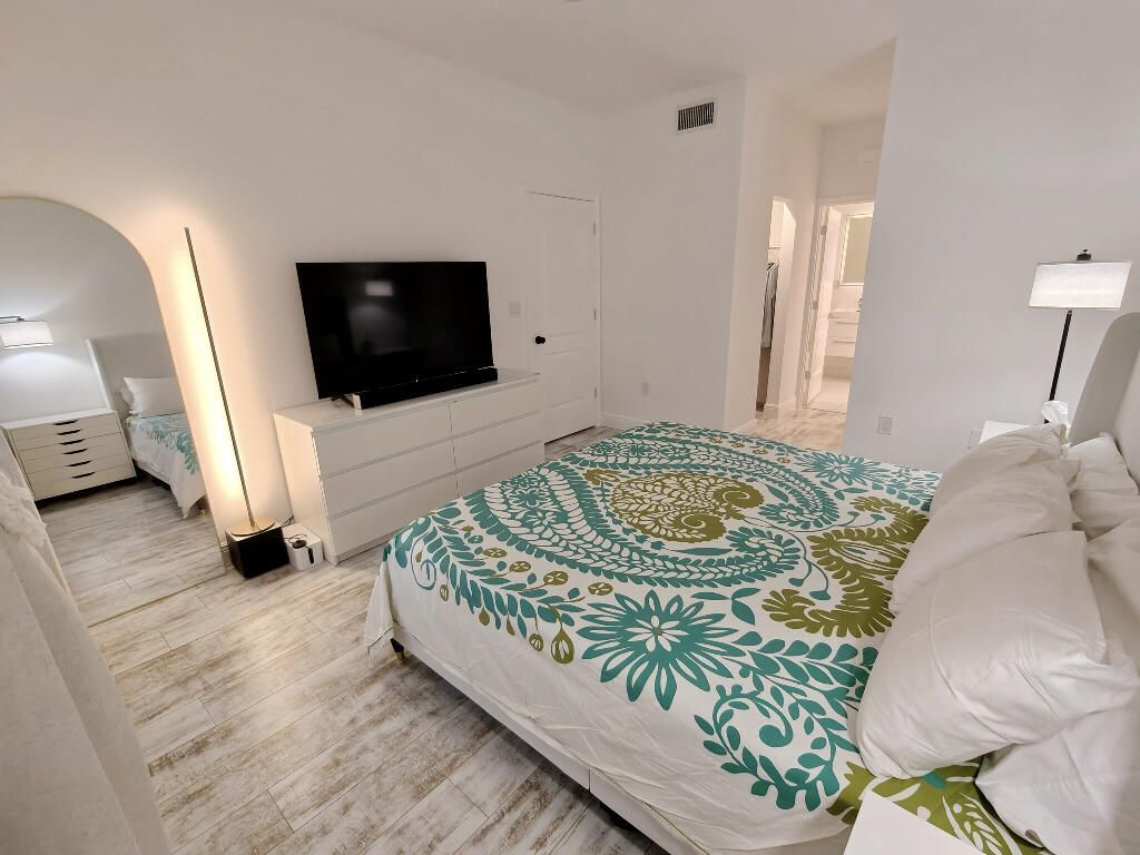 210 Bella Vista Court N, Unit 10, Jupiter, FL 33477 Photo