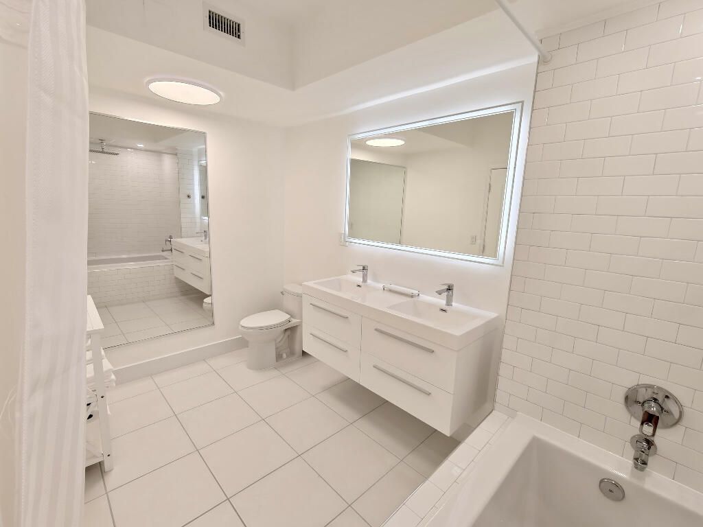 210 Bella Vista Court N, Unit 10, Jupiter, FL 33477 Photo