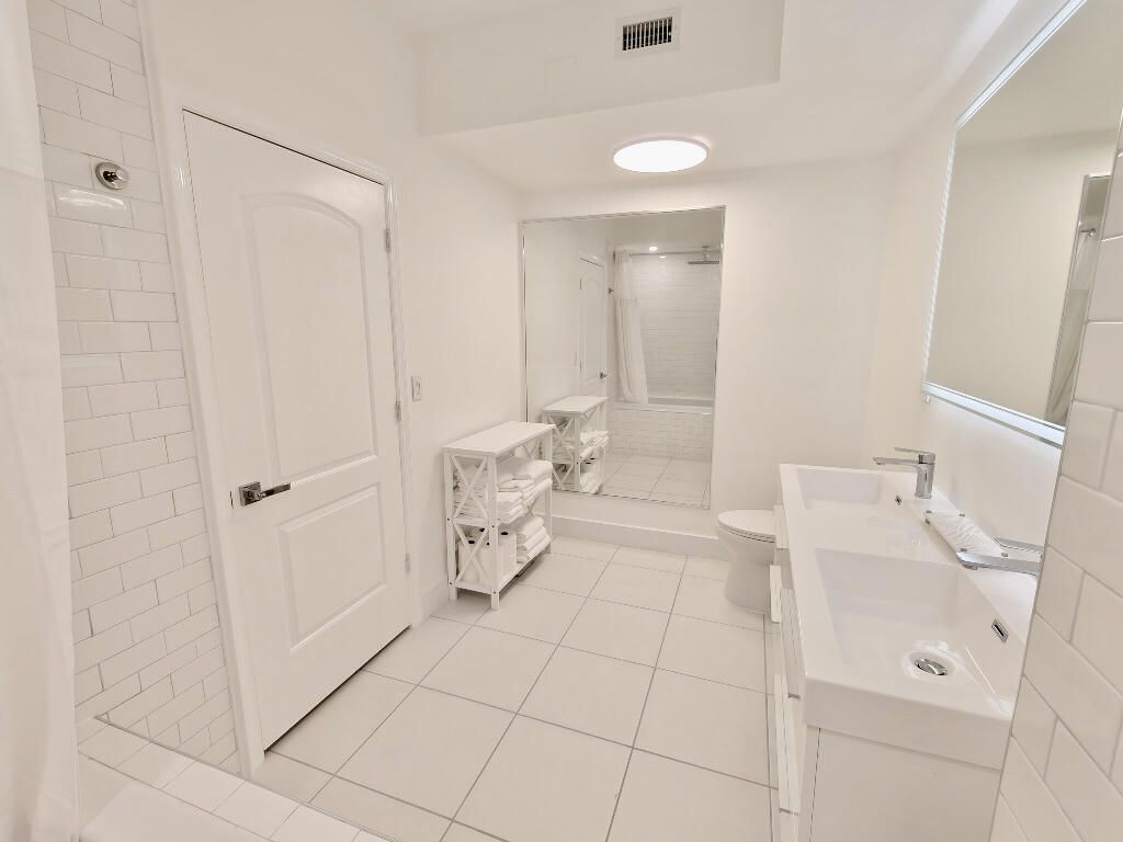 210 Bella Vista Court N, Unit 10, Jupiter, FL 33477 Photo
