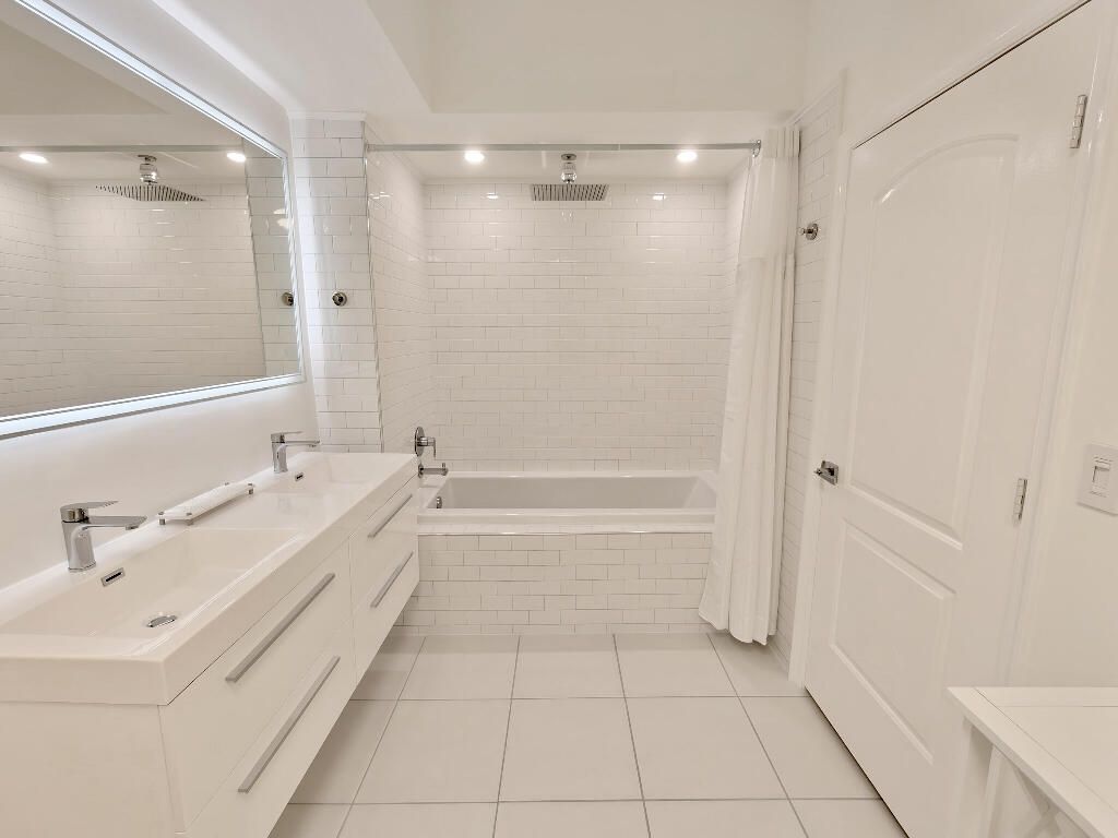 210 Bella Vista Court N, Unit 10, Jupiter, FL 33477 Photo